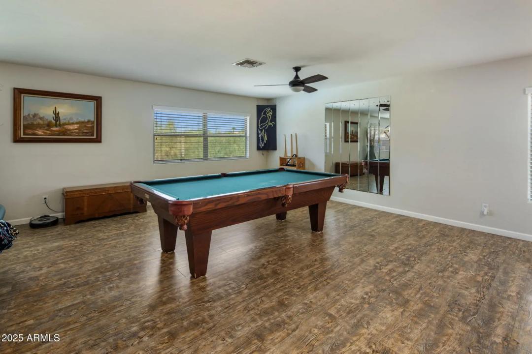 Real Estate Picture 18