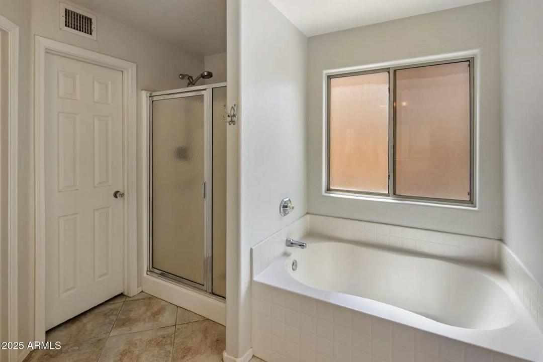 Real Estate Picture 16