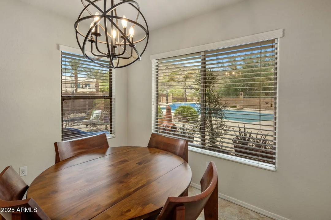 Real Estate Picture 12