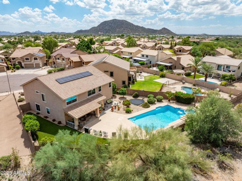 Real Estate Picture 31