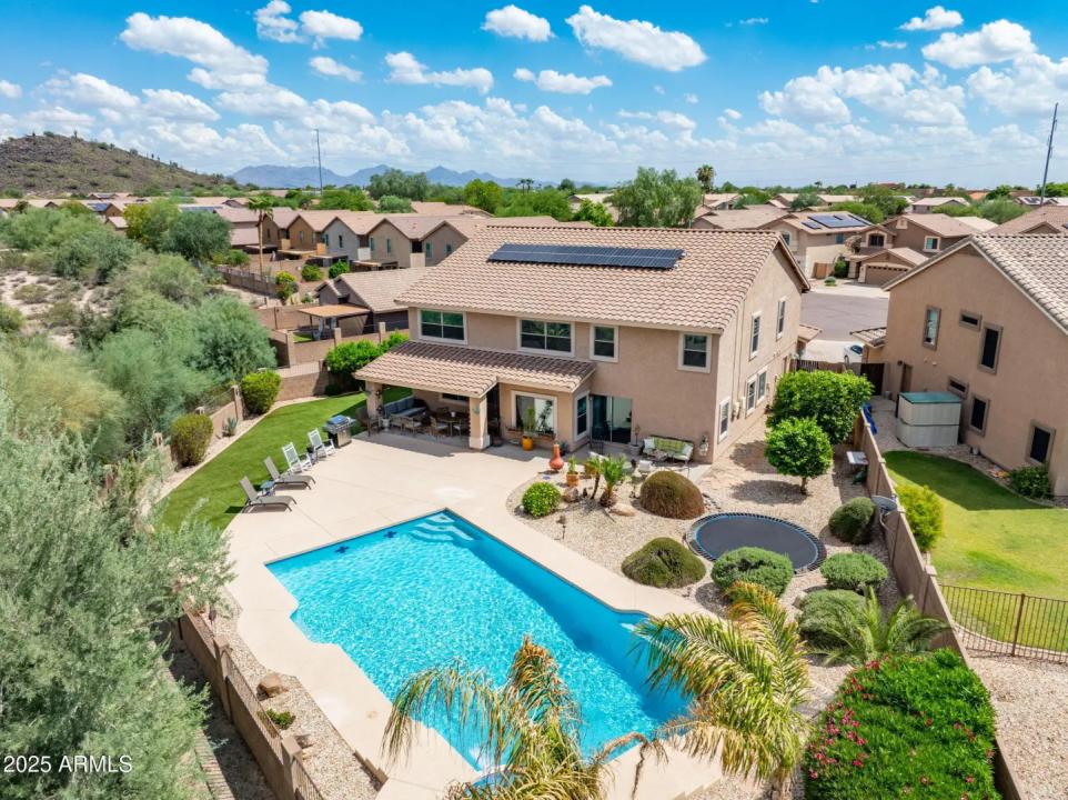 Real Estate Picture 33