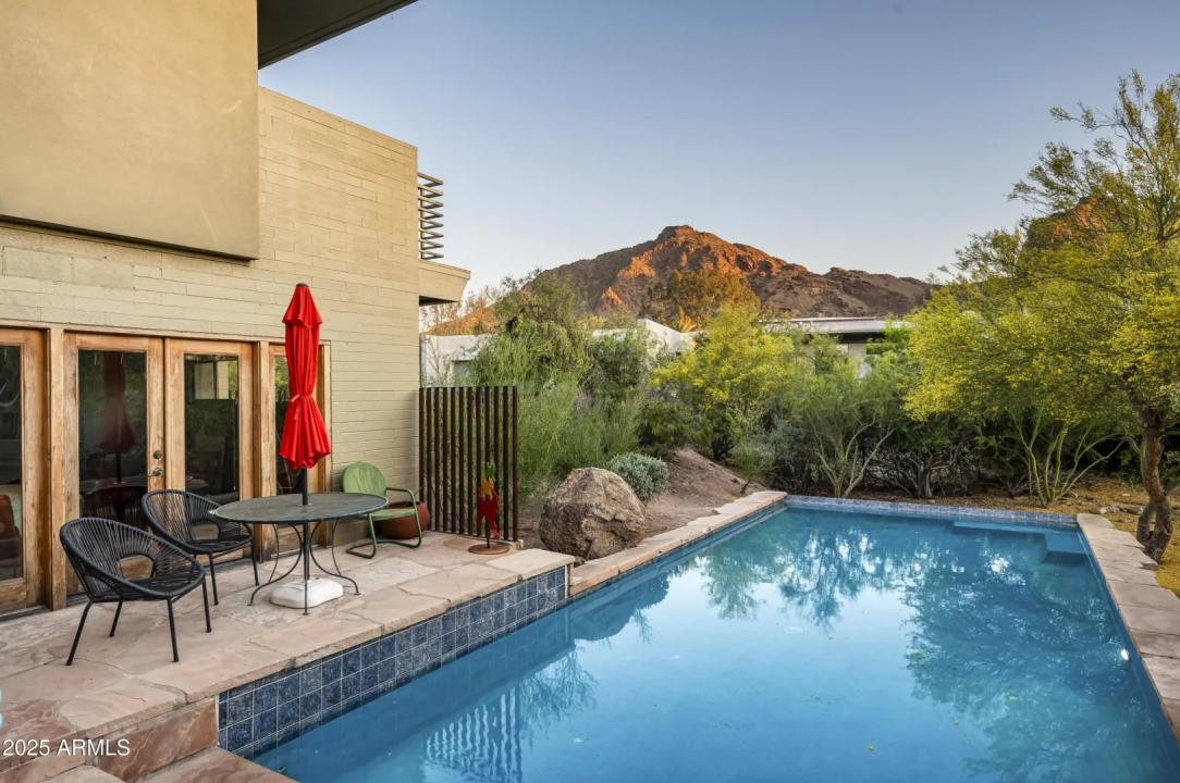 Real Estate Picture 26