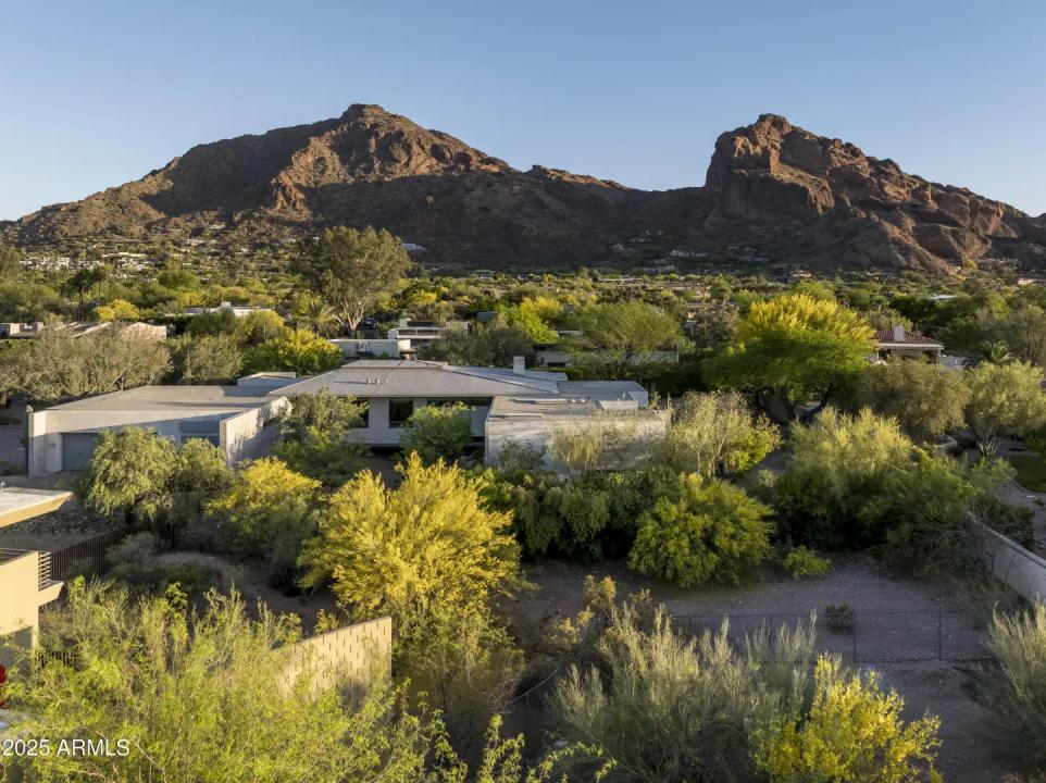 Real Estate Picture 32