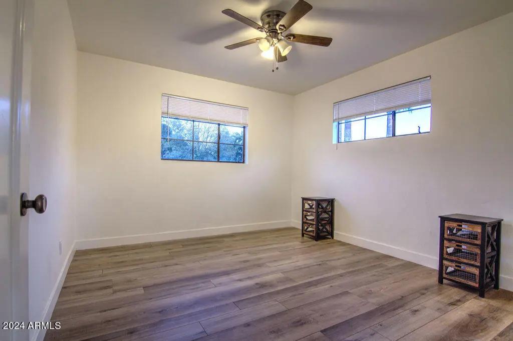 Real Estate Picture 9