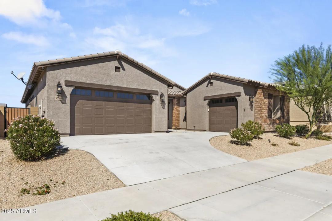 Real Estate Picture 22