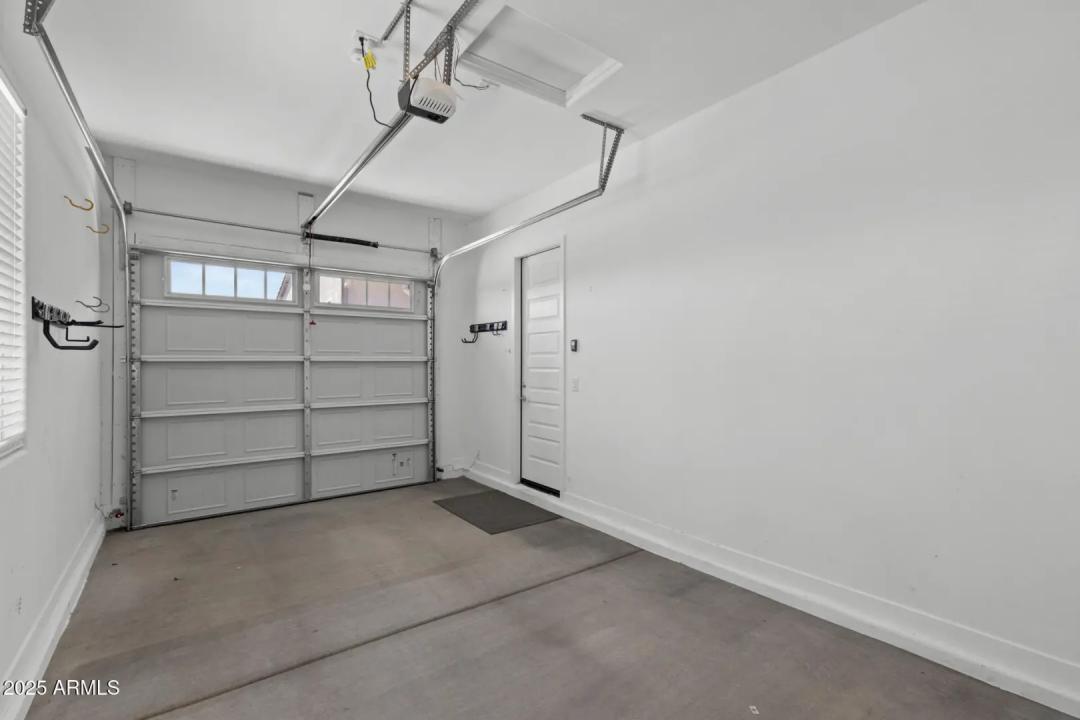Real Estate Picture 23