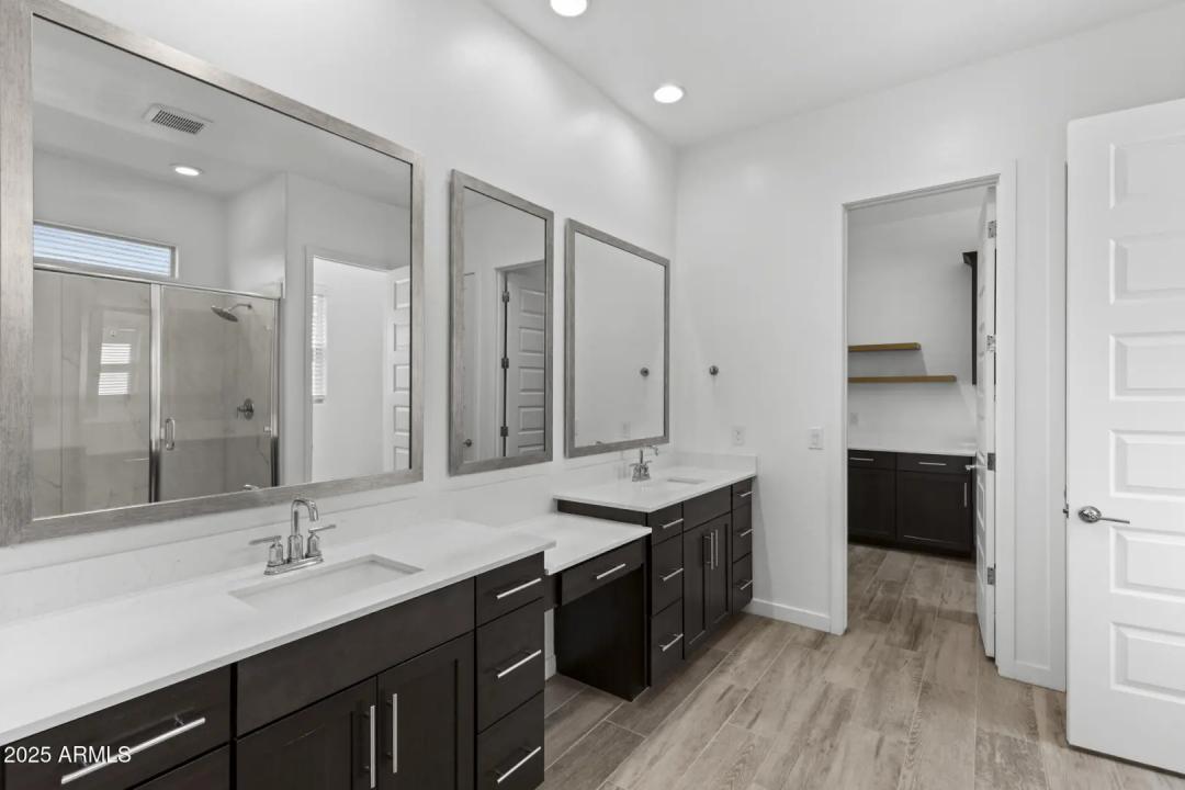 Real Estate Picture 13