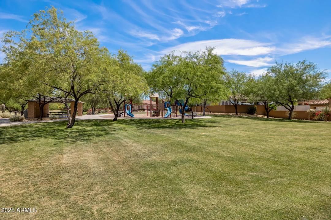 Real Estate Picture 26