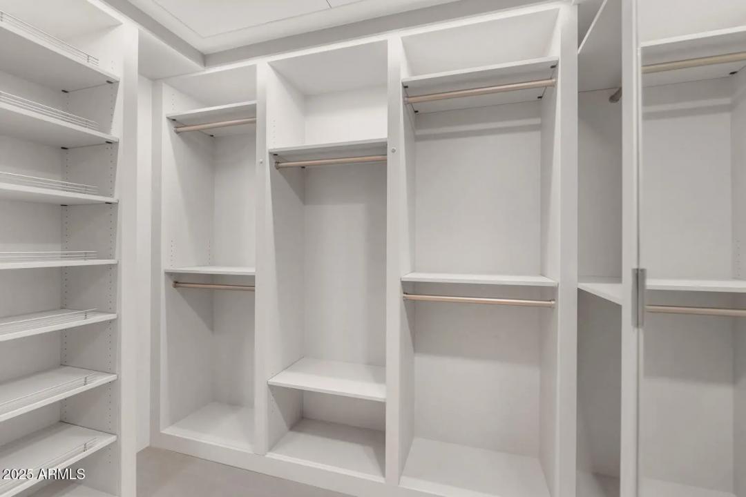 Real Estate Picture 32