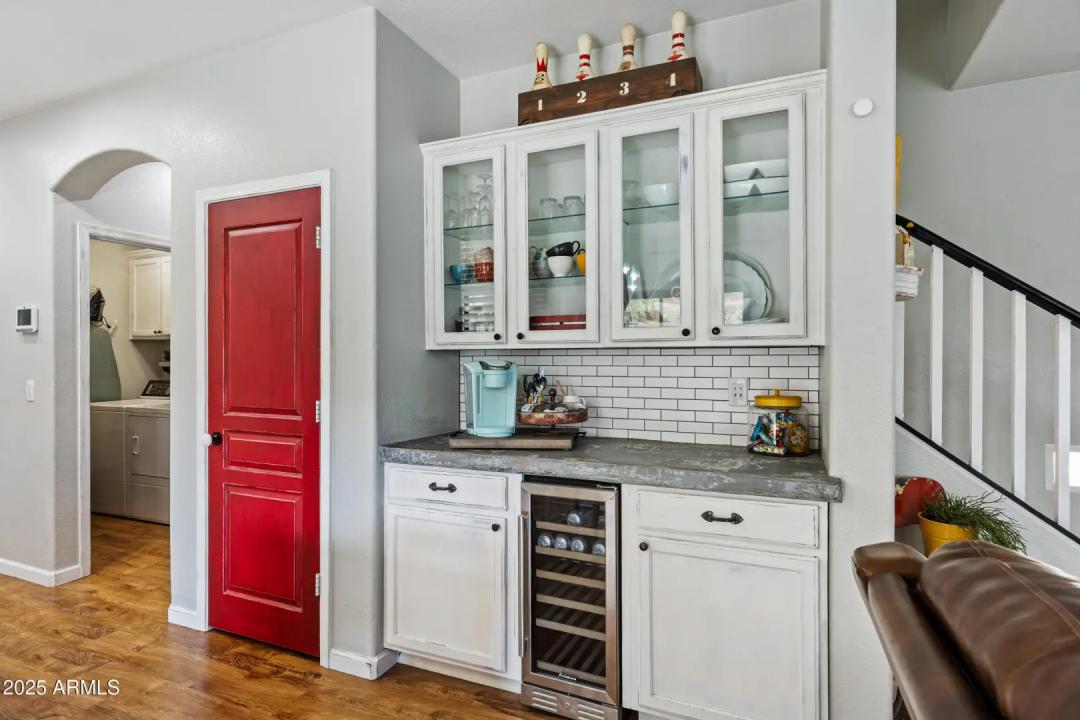 Real Estate Picture 25