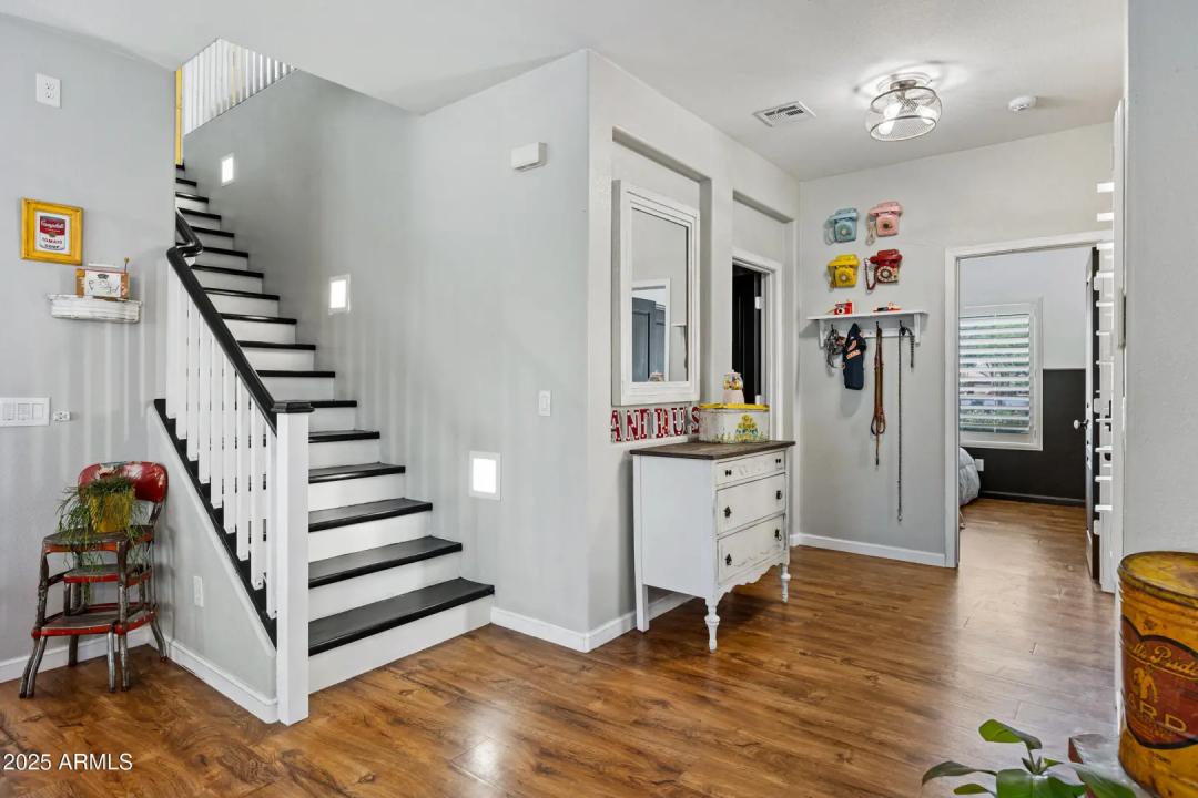 Real Estate Picture 30