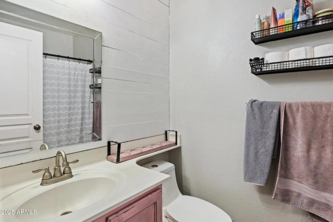 Real Estate Picture 35