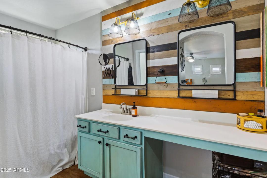 Real Estate Picture 39