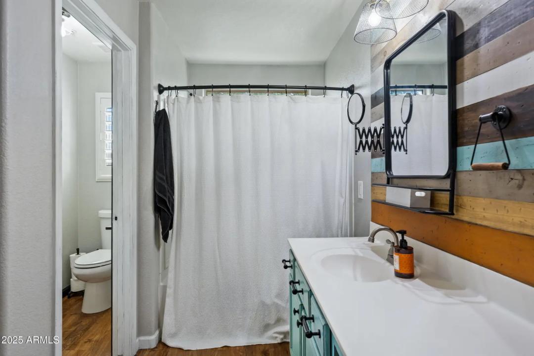 Real Estate Picture 40