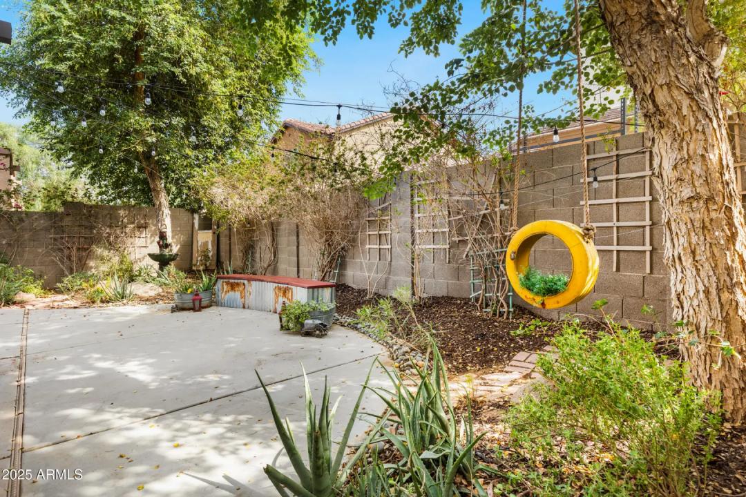 Real Estate Picture 44