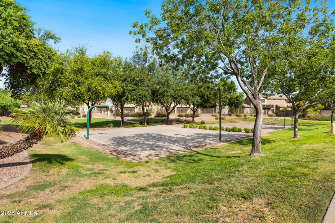 Real Estate Picture 52