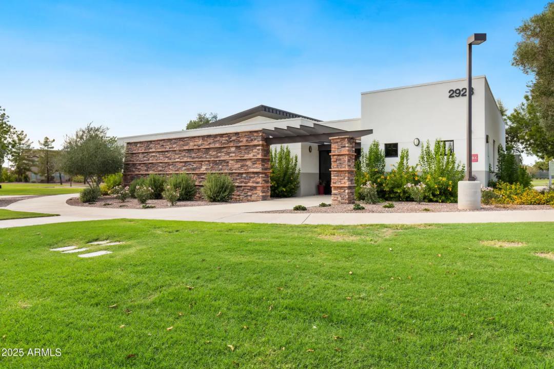 Real Estate Picture 58
