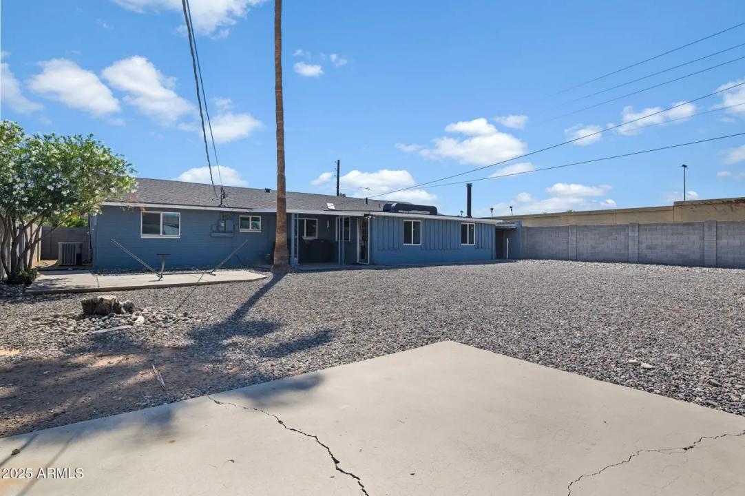 Real Estate Picture 23