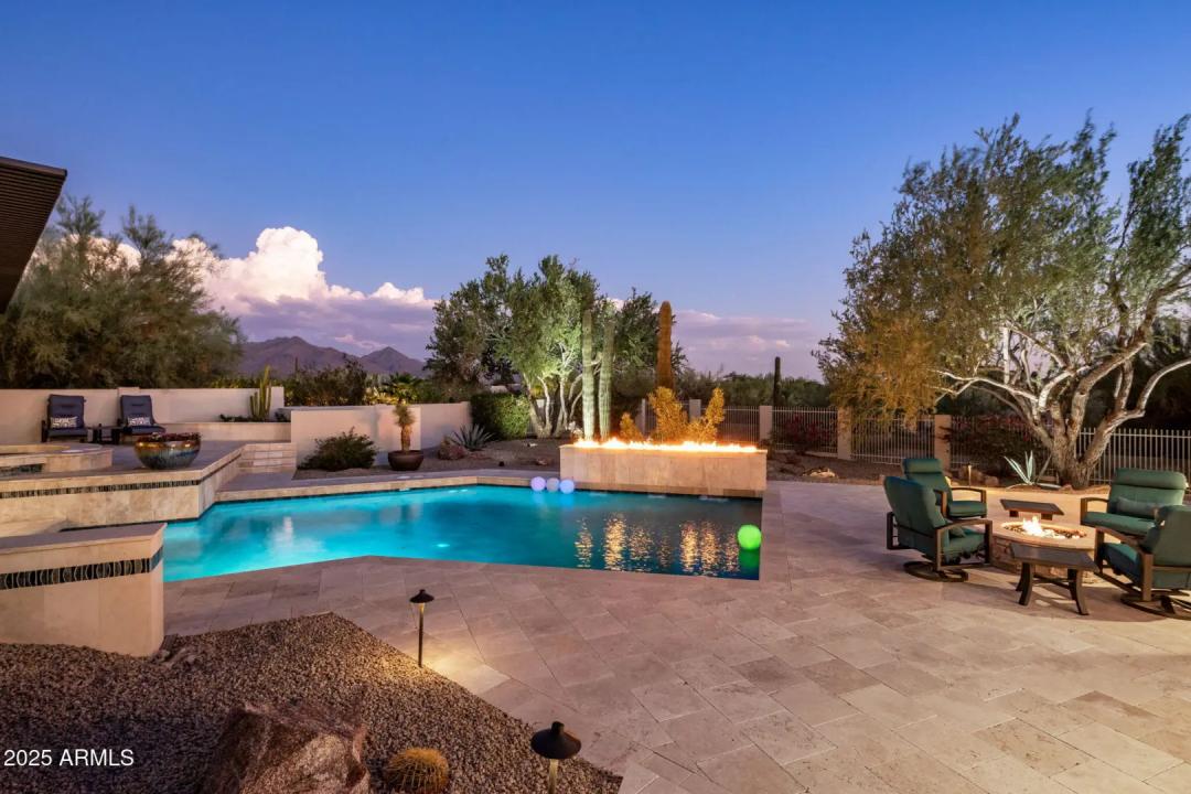 Real Estate Picture 10