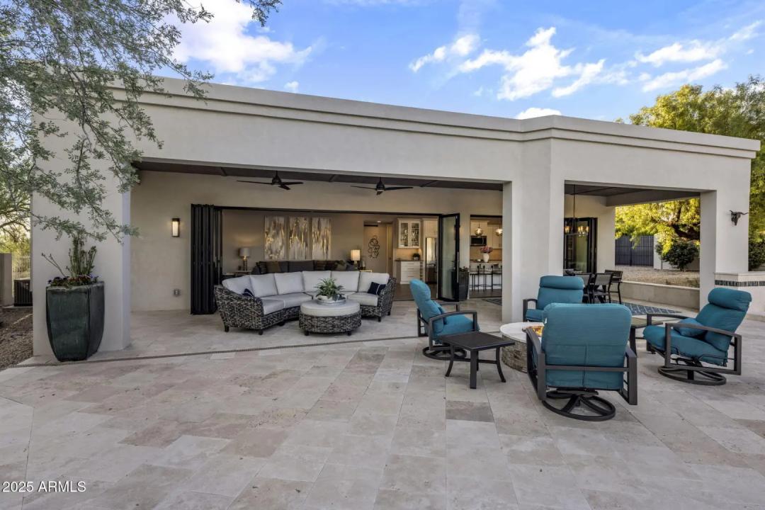 Real Estate Picture 11