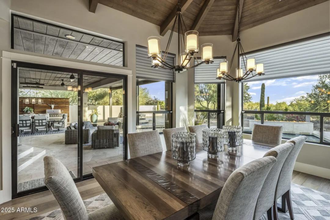 Real Estate Picture 4