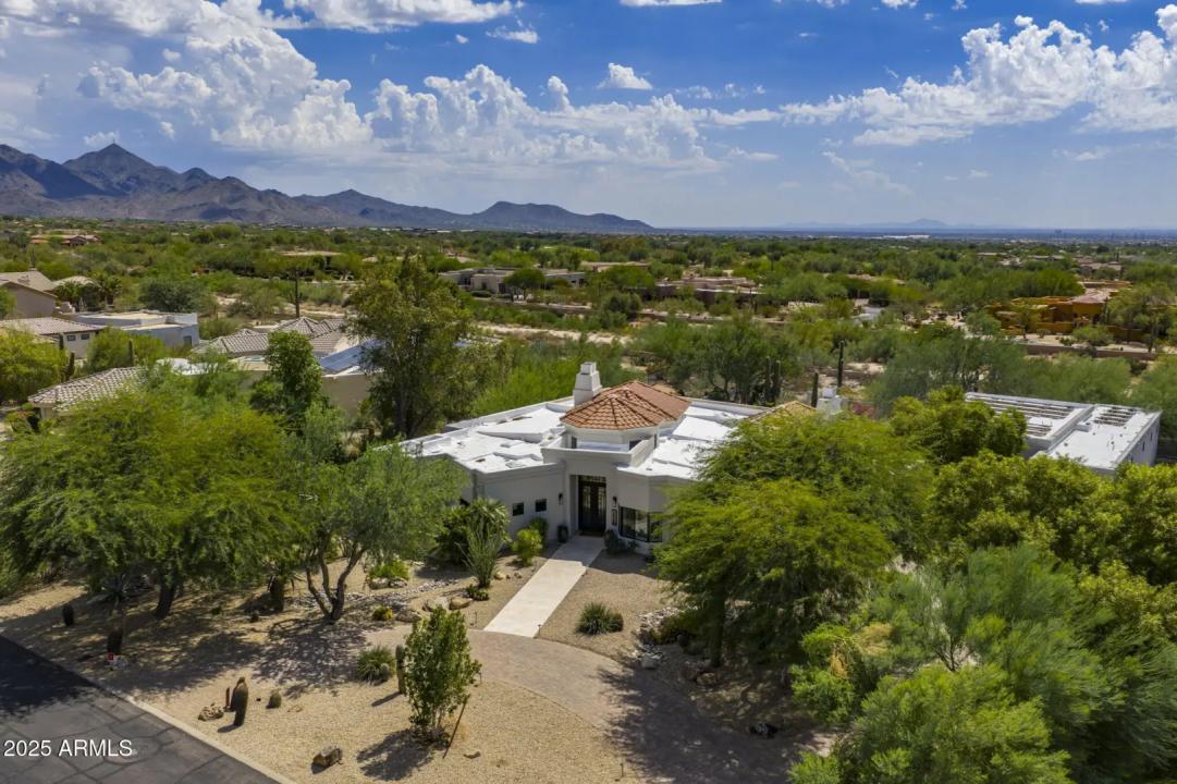 Real Estate Picture 22