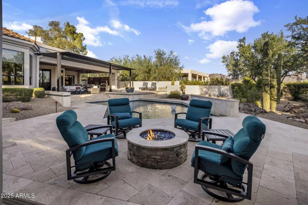 Real Estate Picture 25