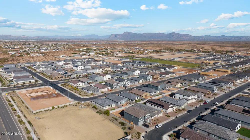 Real Estate Picture 13