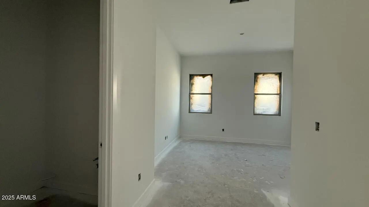 Real Estate Picture 12