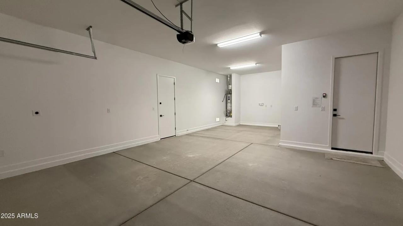 Real Estate Picture 29