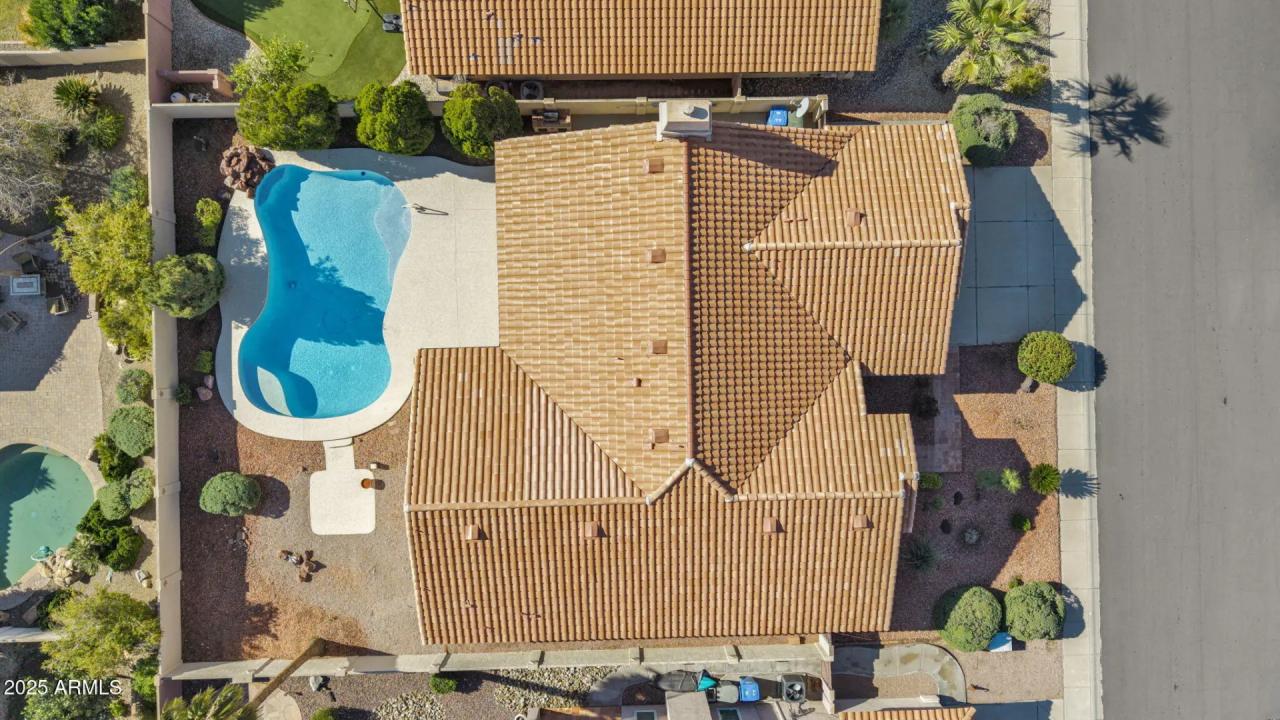 Real Estate Picture 7