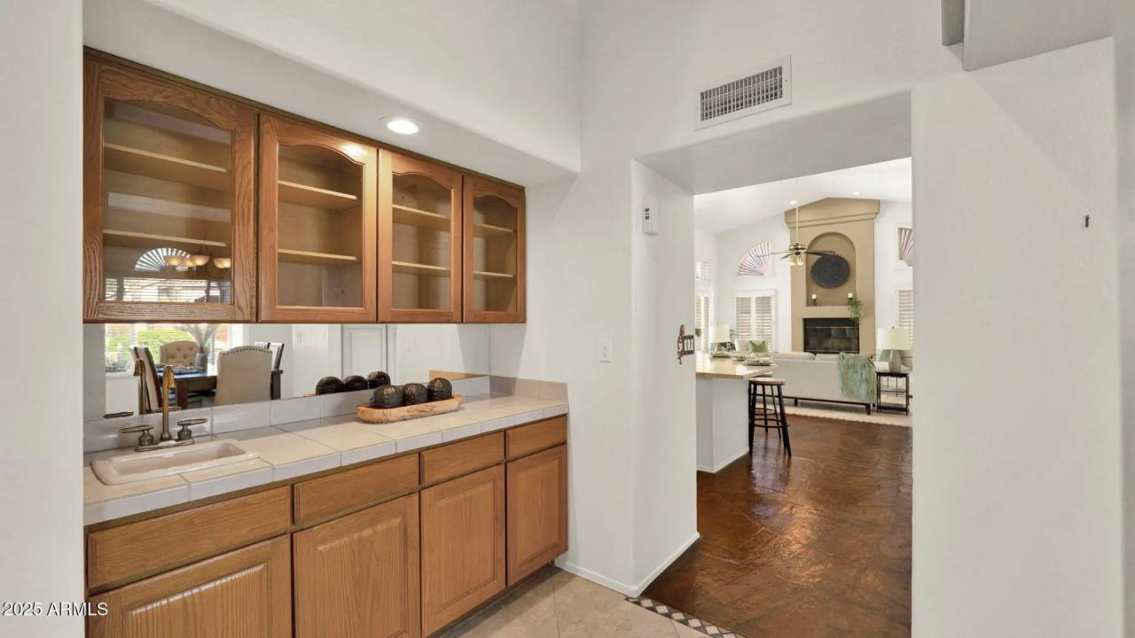 Real Estate Picture 19