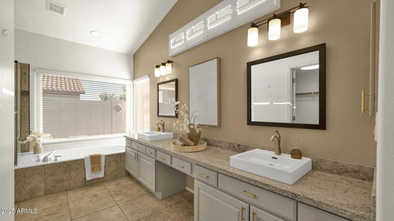 Real Estate Picture 39