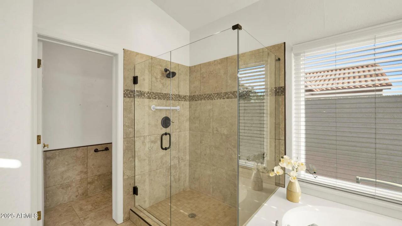 Real Estate Picture 42