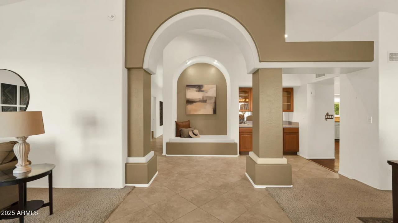 Real Estate Picture 11