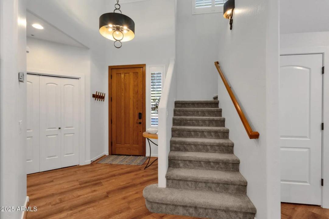 Real Estate Picture 6