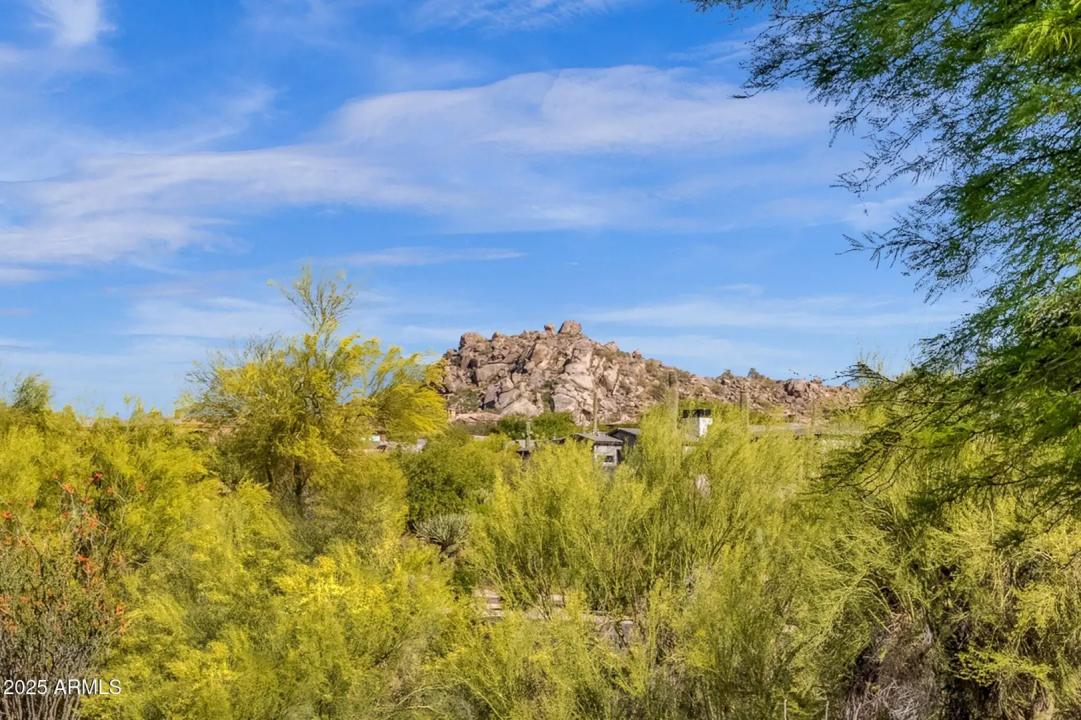 Real Estate Picture 30