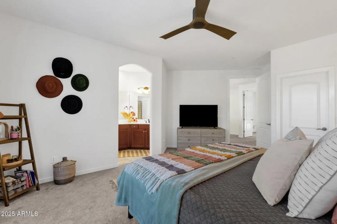 Real Estate Picture 35