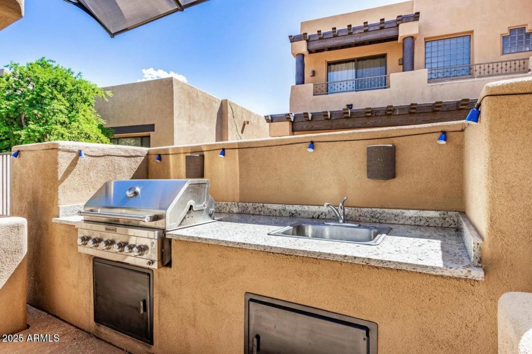 Real Estate Picture 50