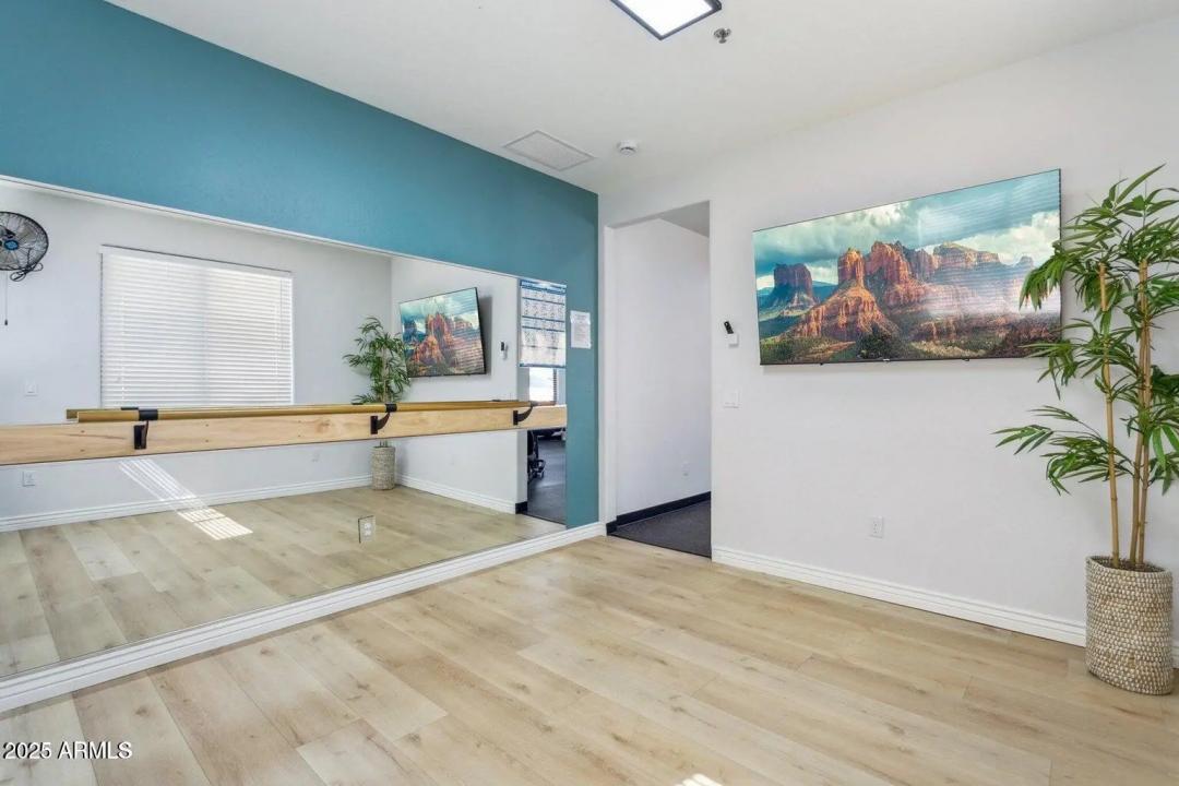 Real Estate Picture 52