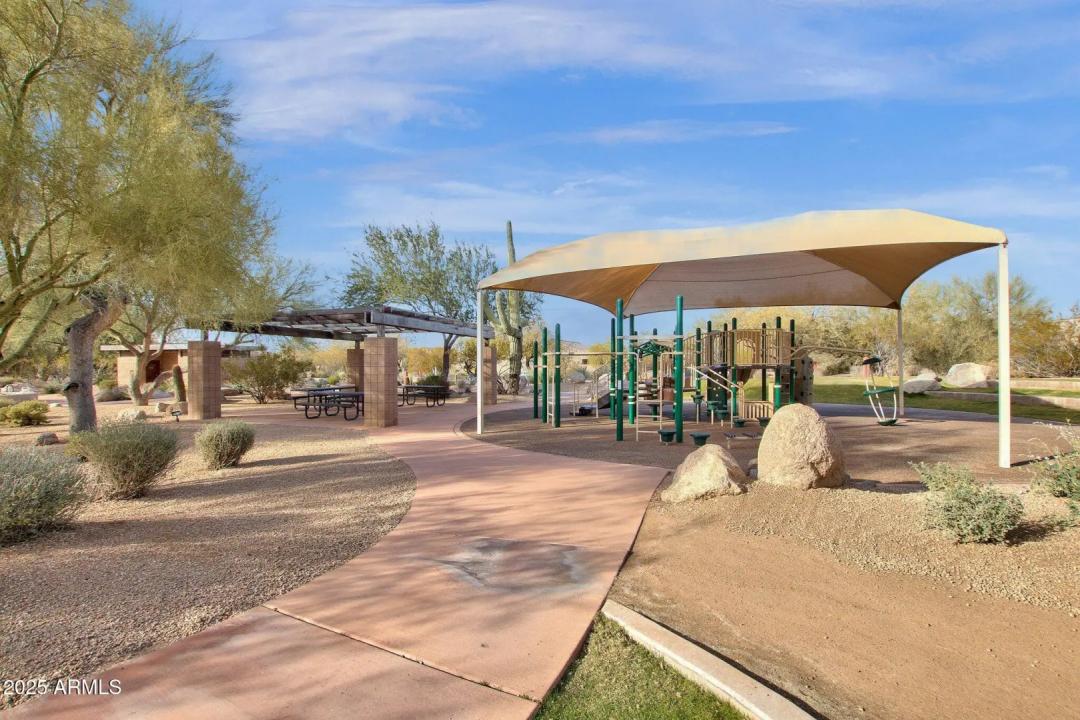 Real Estate Picture 57