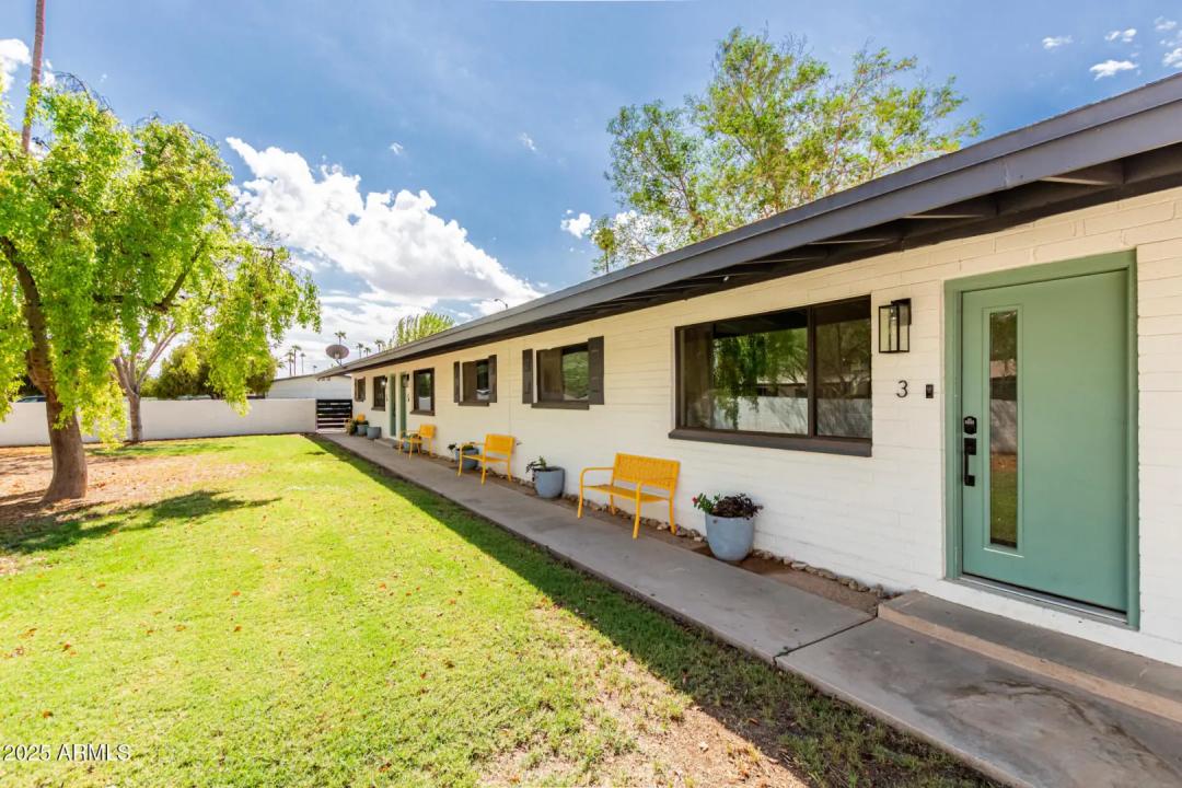 Real Estate Picture 1