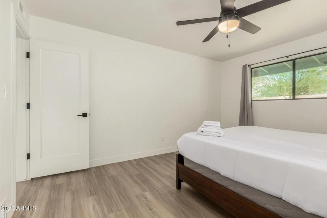 Real Estate Picture 20