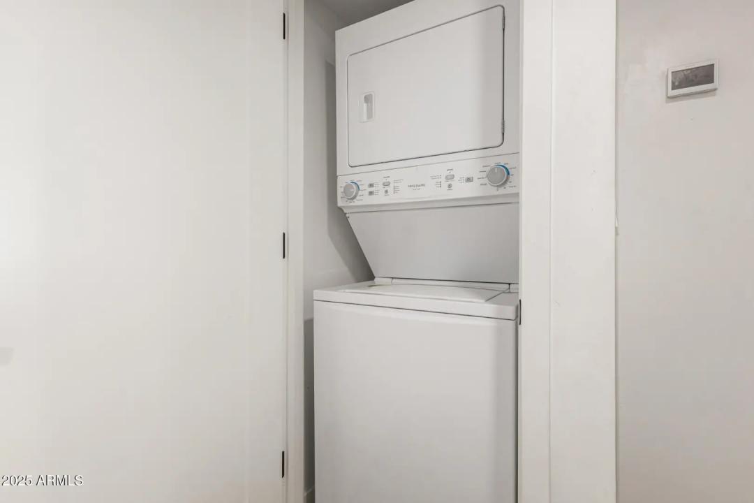 Real Estate Picture 23