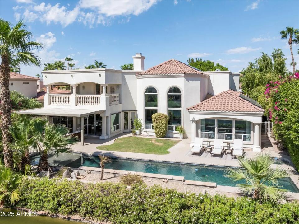 Real Estate Picture 2
