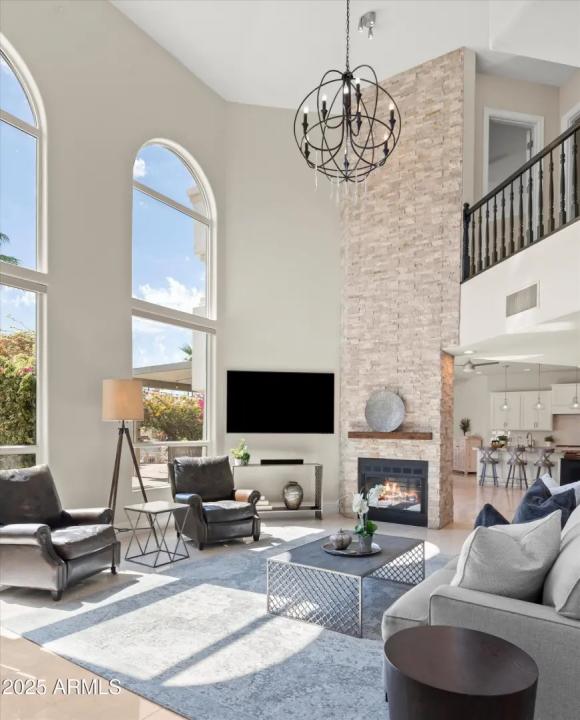 Real Estate Picture 9