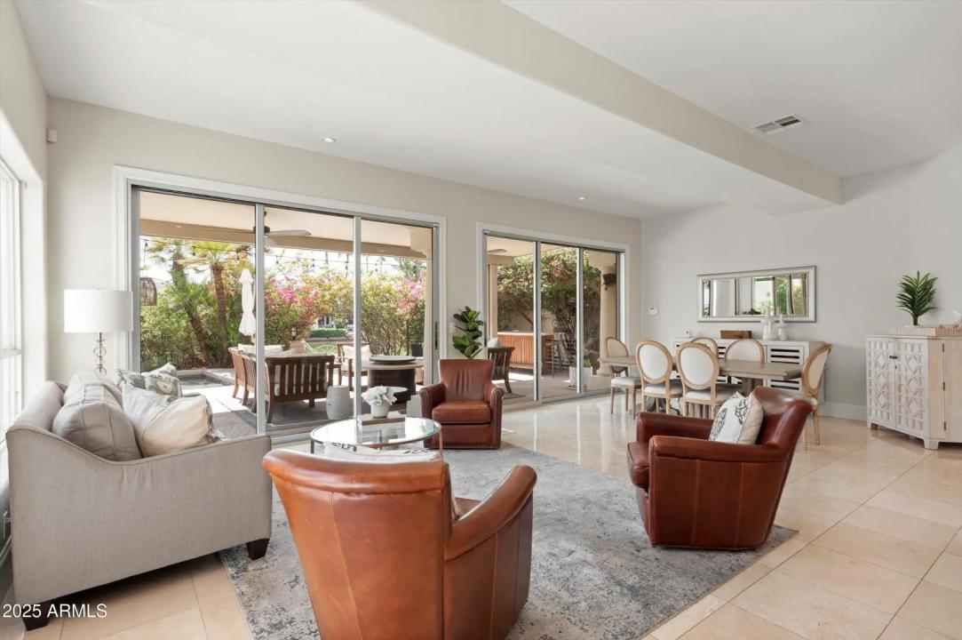 Real Estate Picture 13