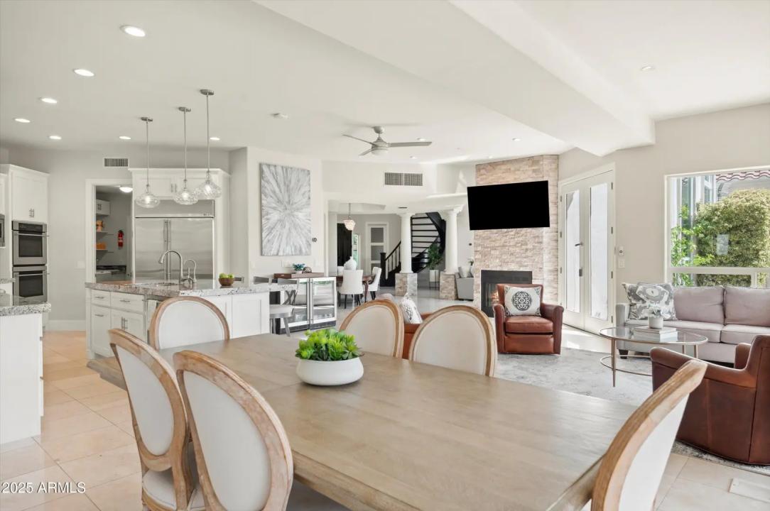 Real Estate Picture 17