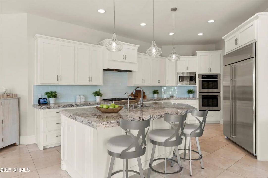 Real Estate Picture 18