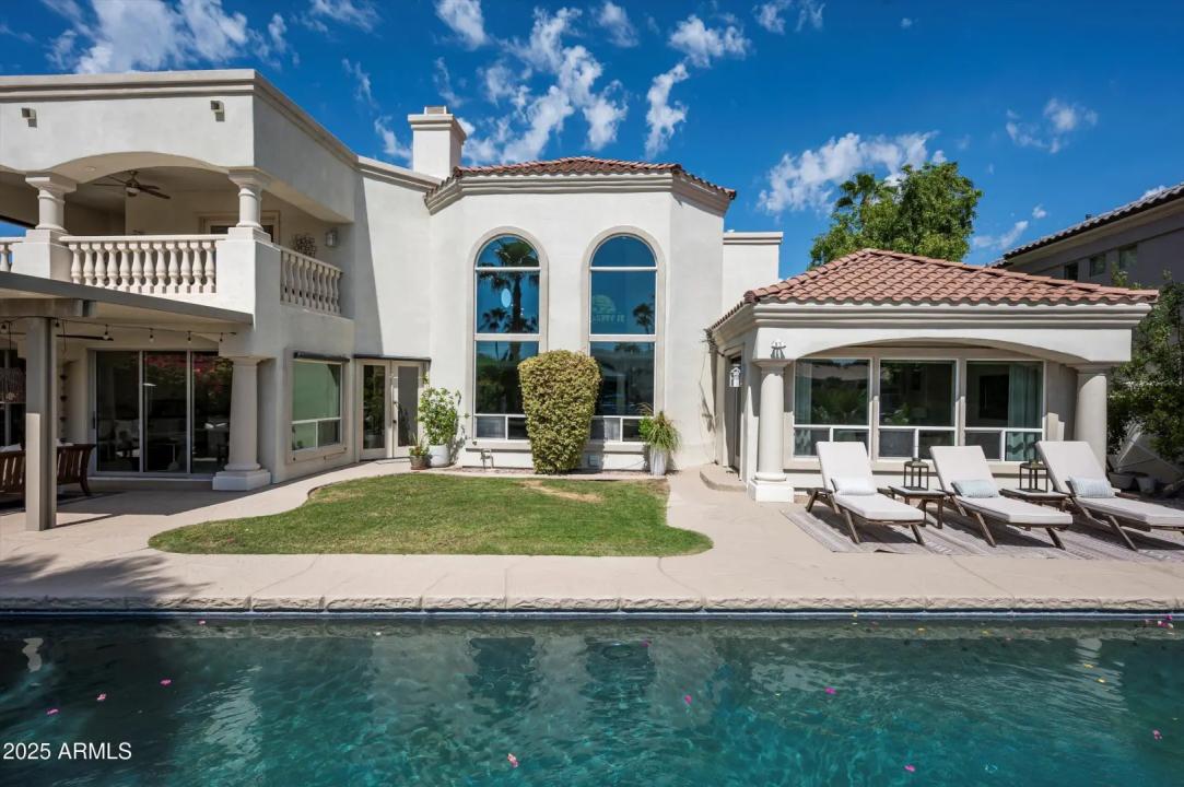 Real Estate Picture 50